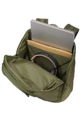 Mochila Thule Chasm de 26 litros, color negro, resistente al clima y duradera. Cuenta con correas transpirables, panel posterior acolchado, correa pectoral ajustable y funda acolchada para computadora portátil de hasta 15,6".