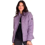 Campera acolchada color lila con cierre frontal, cuello alto y logo de Caterpillar en la manga izquierda. Resistente al agua y al viento, con bolsillos laterales con cierre y puños elásticos.