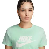 Remera deportiva de algodón con logo de Nike en el frente, color naranja, de corte ajustado.