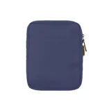 Mochila para tablet de color azul, con compartimento interior, bolsillo frontal con cremallera y bandolera ajustable.