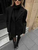 Blazer negro oversize de lana.