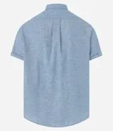 Camisa de hombre de manga corta confeccionada en una mezcla de lino y algodón, marca Marfinno. Presenta un calce confort, cuello clásico, cierre frontal con botones y un bolsillo de parche con solapa en el pecho. Las mangas cuentan con un detalle de dobladillo.