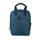 Mochila celeste de poliéster con formato rectangular, acceso con cierre doble, asas fijas y correa regulable.