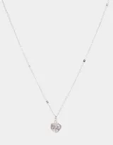 Cadena corta plateada con dije de corazón con circonita cúbica.
