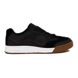 Zapatilla negra de estilo casual con detalles en gamuza y suela de goma.