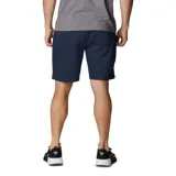 Short deportivo azul marino de algodón y elastano, con cintura elástica ajustable con cordón, bolsillos laterales y traseros, y logo de Columbia estampado en blanco en la pierna izquierda.
