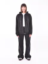 Campera con capucha y cierre frontal, color negro, de corte holgado.