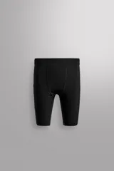 Mallas de entrenamiento negras confeccionadas en tejido técnico y elástico en cuatro direcciones, con cintura elástica ajustable con cordón interior, bolsillo lateral en pernera y logo estampado.