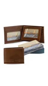 Billetera de cuero marrón con pespuntes decorativos en degradé de colores. Cuenta con compartimentos para billetes, volante, visor y tarjeteros.