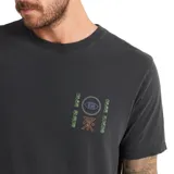Remera negra de manga corta con cuello redondo y estampado en el pecho con diseños geométricos y un ojo.