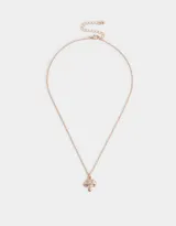 Set de tres collares metálicos con dije de hongo con strass y mariposa esmaltada.