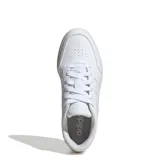 Championes Adidas Breaknet 3.0 de cuero sintético color blanco, con las tres tiras características de la marca en los laterales y suela de goma.