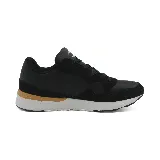 Zapatillas urbanas Umbro Line, color negro con detalles en blanco y suela blanca con detalles en marrón.