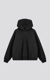 Hoodie negro de frisa gamuzada 100% algodón, de calce oversize crop, con bolsillo canguro y capucha forrada.