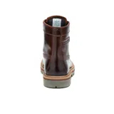 Bota de cuero color marrón con cordones negros, suela de goma y tecnología impermeable.