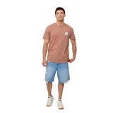 Remera manga corta color ladrillo con estampa en el pecho.