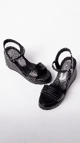 Sandalias de cuero marrón con plataforma de 7 cm con estampado de piel de serpiente.