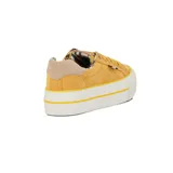 Zapatillas acordonadas color mostaza con plataforma, diseñadas para uso diario.