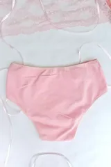 Bombacha tiro alto de algodón elastizado color rosa, con detalles de puntilla elastizada y fundillo de algodón.