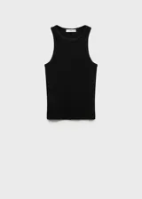 Musculosa color crema de tejido de punto de canalé, con cuello redondo y corte ajustado.