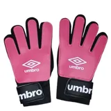 Par de guantes de arquero Umbro con palma rosa y dorso negro, con logo de la marca en blanco. Ajuste con velcro en la muñeca.