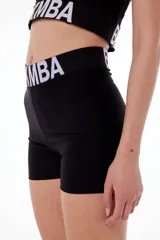 Shorts biker negros de polisap (tejido elástico) con elástico en la cintura con la marca BLKMBA.
