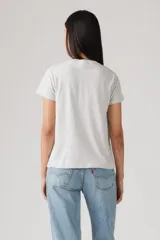 Remera gris de algodón con logo de Levi's estampado con diseño floral.