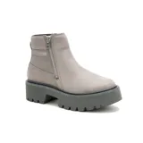 Botín Caterpillar Colorado Max de cuero color gris con cierre de cremallera lateral y suela de plataforma track.