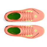 Championes de fútbol Under Armour Shadow Select 2 FG, color blanco con logo negro en el talón y detalles en gris.