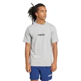 Remera gris de Adidas con logo lineal en el pecho.