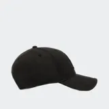 Gorro rojo de béisbol con logo de los New York Yankees bordado en blanco y logo de la marca 47 en el lateral.