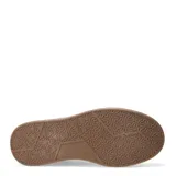 Zapatillas deportivas color beige con cordones y suela chata.