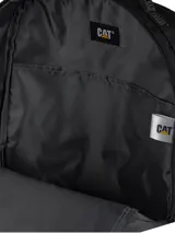 Mochila negra unisex con ribetes de cordón, compartimento principal grande con bolsillo interior forrado, logo reflectante estampado, bolsillos laterales de malla, bolsillo frontal con cremallera y panel organizador con ranuras para bolígrafos y cordón para llaves. Fabricada en poliéster ripstop reciclado.