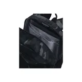 Mochila Under Armour negra con logo blanco, tecnología UA Storm resistente al agua, panel trasero acolchado, correas ergonómicas ajustables, funda para laptop de hasta 15 pulgadas, cordón frontal elástico y dos bolsillos laterales para botellas.