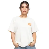 Remera color crudo con estampado en el frente del logo de La Vela Puerca.