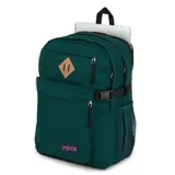 Mochila Jansport Main Campus color verde con detalles en marrón.