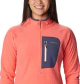 Buzo polar Columbia negro con cuello alto y cierre 1/2. Cuenta con tecnología Omni-Heat™ Helix, bolsillo con cremallera en el pecho y bolsillos para las manos con cremallera.