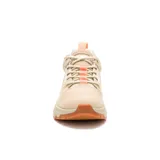 Championes urbanos Caterpillar Colorado Sneaker Lo, color beige con detalles en naranja. Capellada de cuero y nylon ripstop, forro de malla de nylon, plantilla acolchada, entresuela de EVA y suela de goma.
