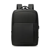 Mochila negra de tafeta con dos bolsillos frontales con cierre y compartimento acolchado para laptop.
