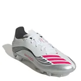 Championes de fútbol Adidas F50 Messi Club FG, unisex, color blanco con detalles en rojo, negro y plateado.