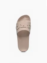 Ojotas tipo slide color rosa con logo Umbro en relieve en la tira.