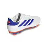 Championes de fútbol Adidas Copa Pure 2 Club Fxg, color blanco con detalles en azul y naranja.