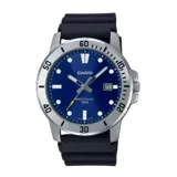 Reloj Casio con caja plateada, esfera azul, correa de resina negra y cristal mineral.