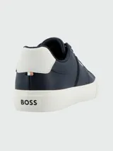 Championes acordonados BOSS modelo Aiden-Tenn, color azul marino con detalles en blanco.
