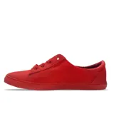 Zapatilla de tela roja para mujer, de diseño sencillo y cómodo.