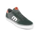 Zapatillas urbanas Etnies Calli Vulc, color negro con detalles en blanco.