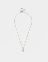 Set de dos collares dorados con dije de mariposa con imán.