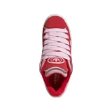 Championes Adidas Campus 00S Double W, color rojo con detalles en rosa, confeccionados en gamuza, con suela blanca y cordones rosas.
