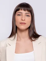 Blazer negro de algodón con un botón veteado y tres bolsillos delanteros, de corte clásico y versátil.
