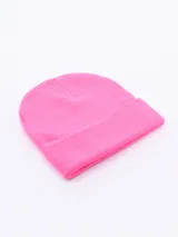 Gorro de lana tejido color fucsia.